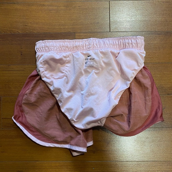 Nike Running Shorts - Picture 4 of 4